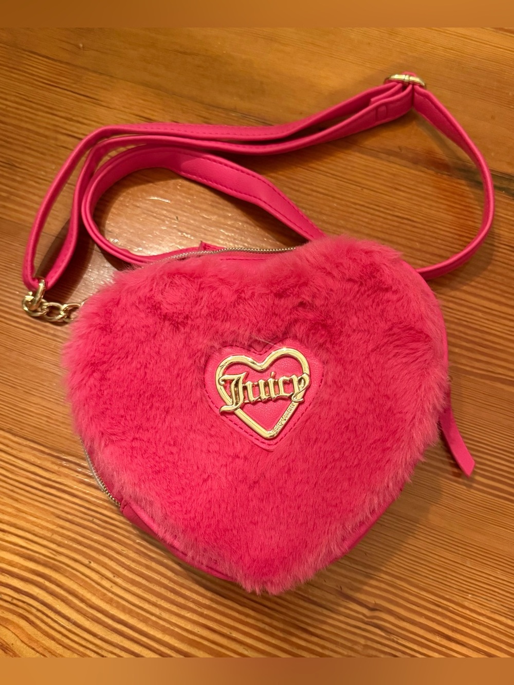 JUICY COUTURE Pink Faux Fur Heart Bag
